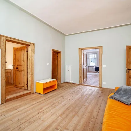 Apartment Lauben 75 Merano